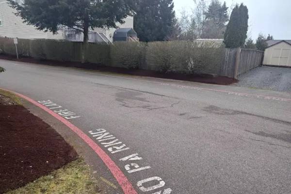 Mulching in Everett, WA 98201